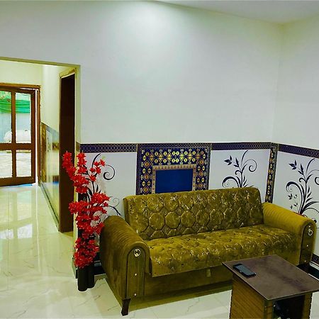 Khyber Inn Исламабад Экстерьер фото