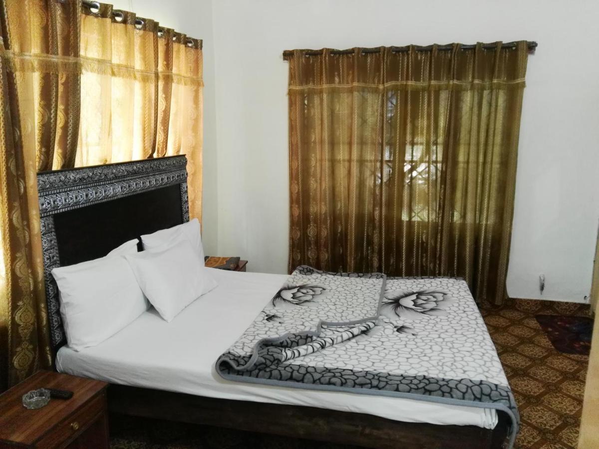Khyber Inn Исламабад Экстерьер фото