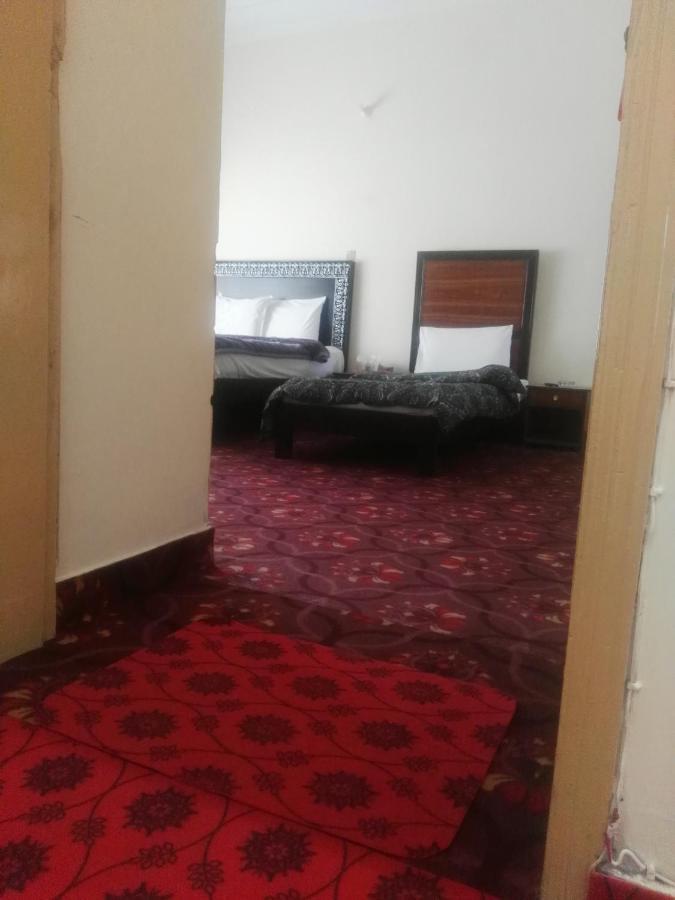 Khyber Inn Исламабад Экстерьер фото